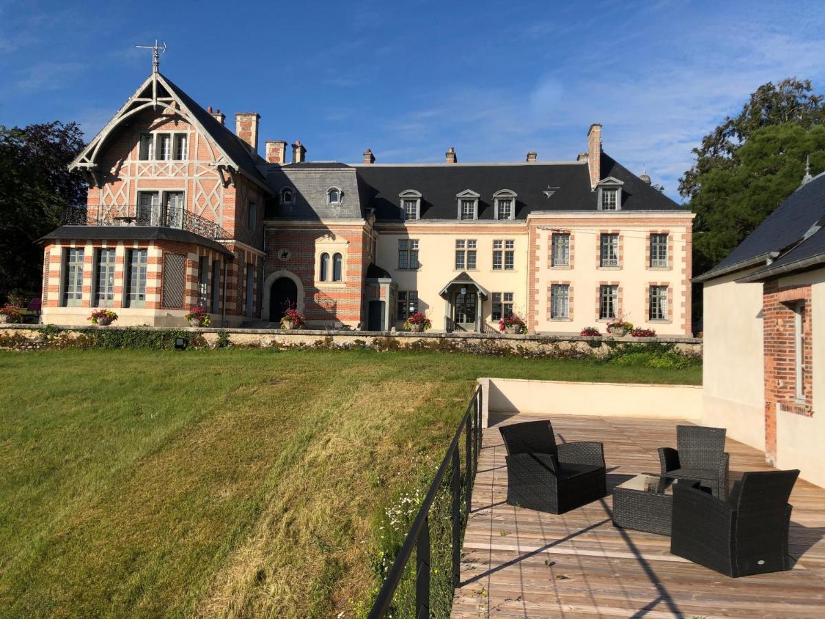 Chateau De La Faye Menetreol-sur-Sauldre Exterior foto