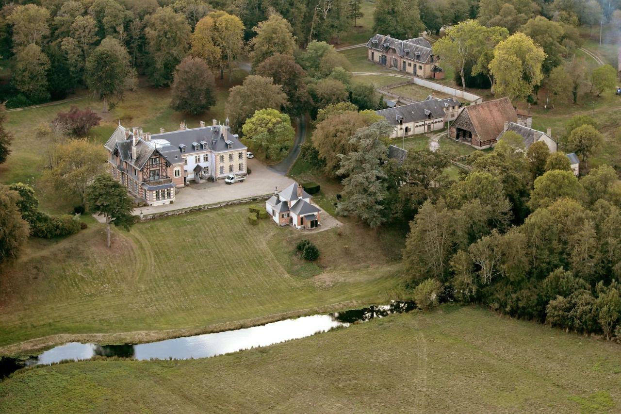 Chateau De La Faye Menetreol-sur-Sauldre Exterior foto